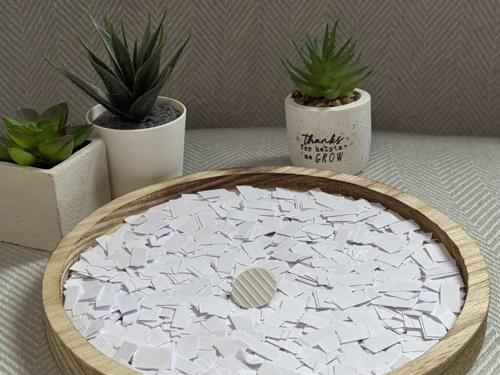 90x 24mm Tub Lid Liners - Image 2