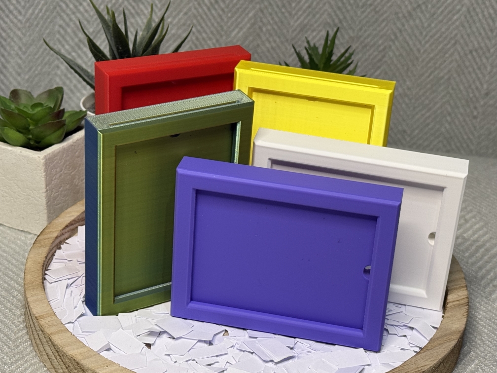 Desk or Wall Card Frame 5-pack - Image 2